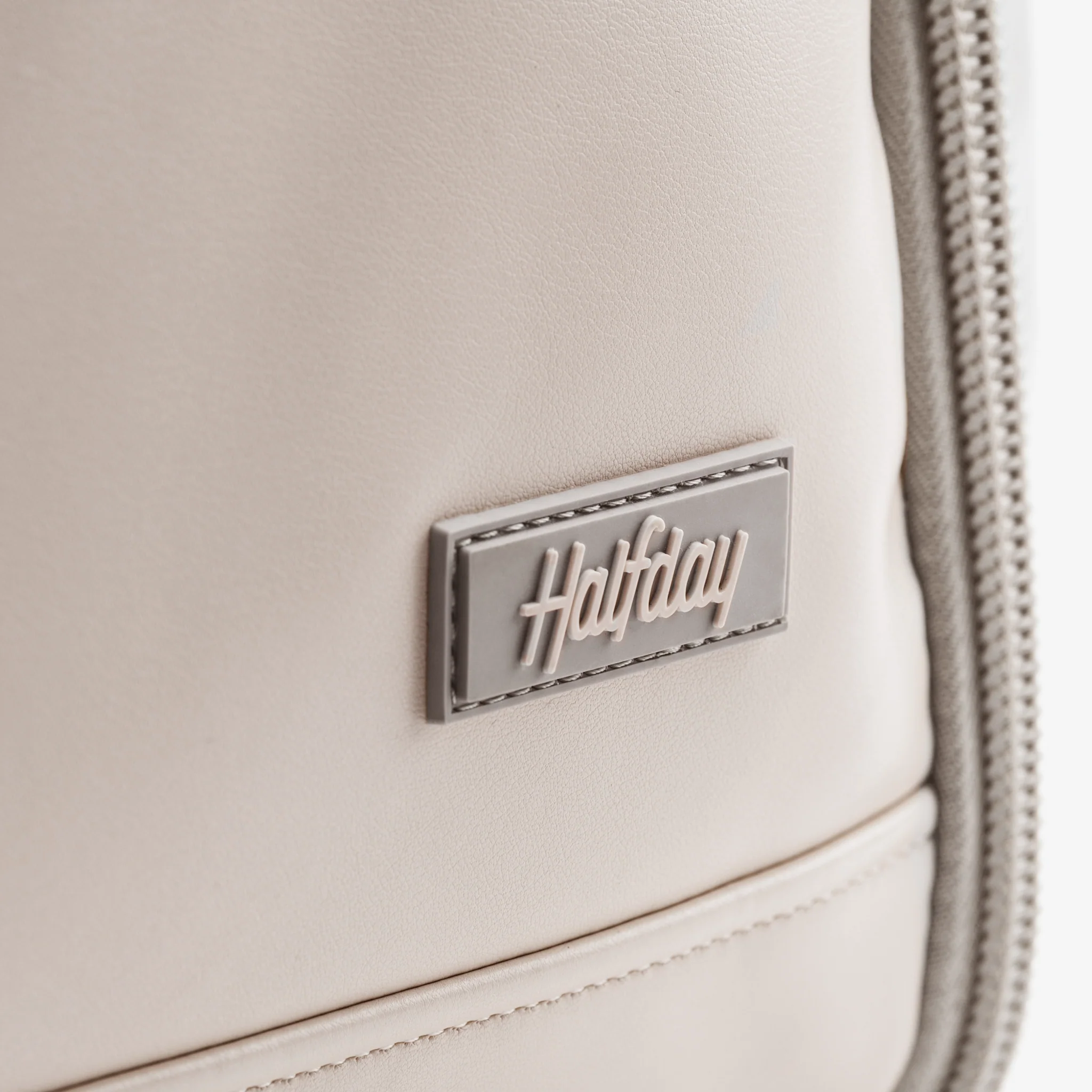 The Premium Garment Duffel 45L - Image 125