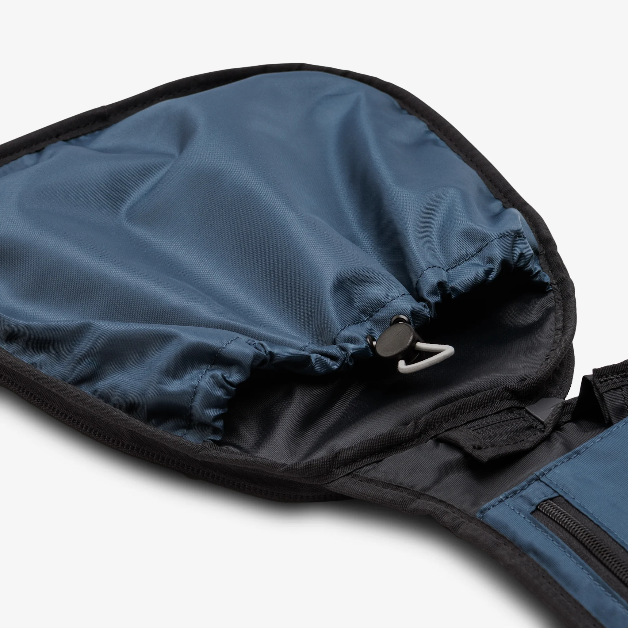 The Premium Garment Duffel 40L - Image 80
